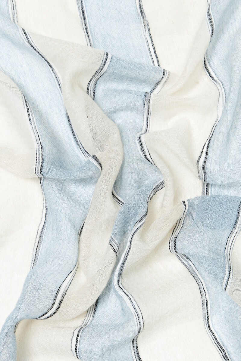 Pashmina rayada celeste