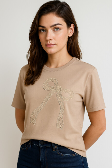 Remera Hux Taupe Claro