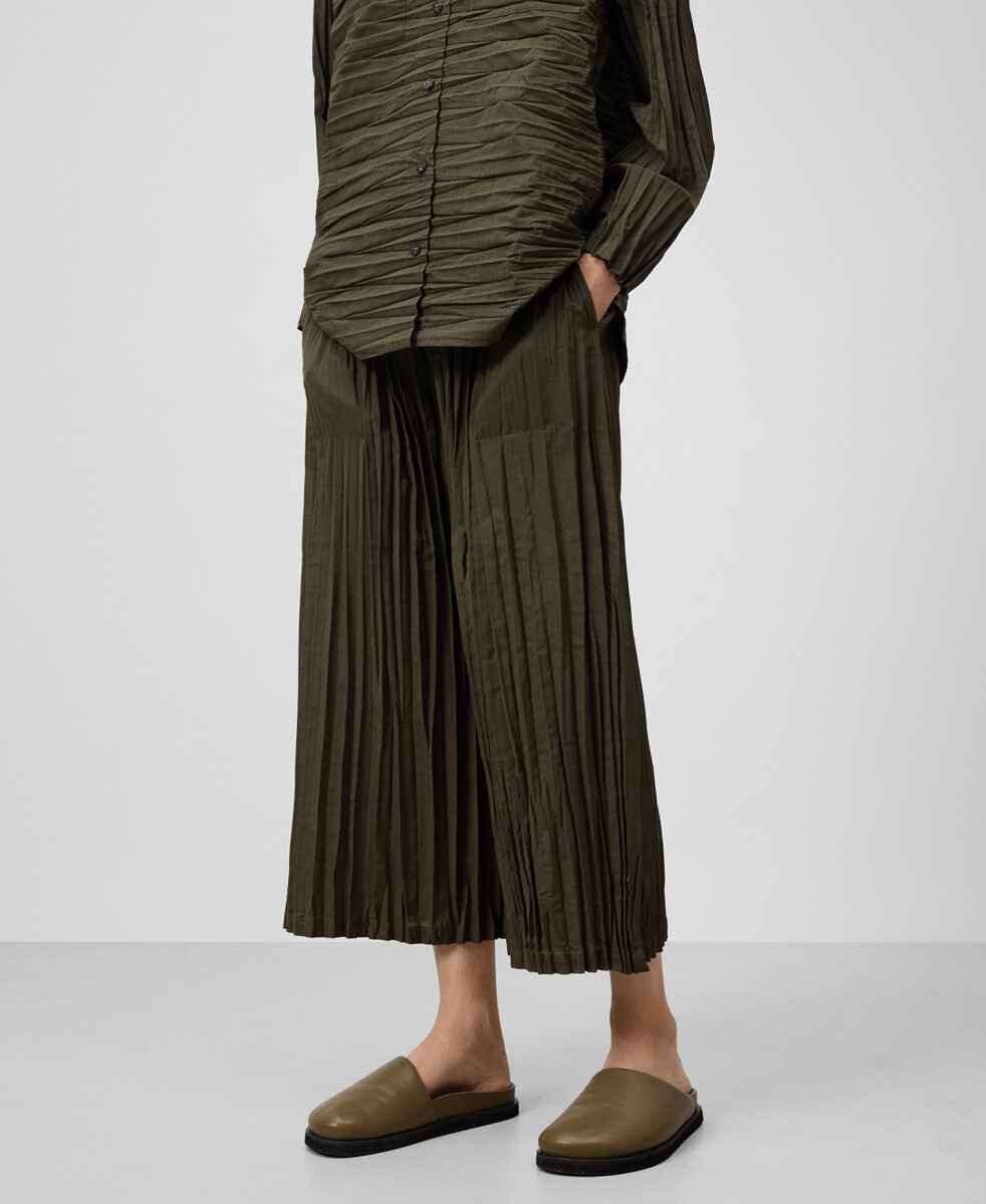 PANTALÓN PLISADO 