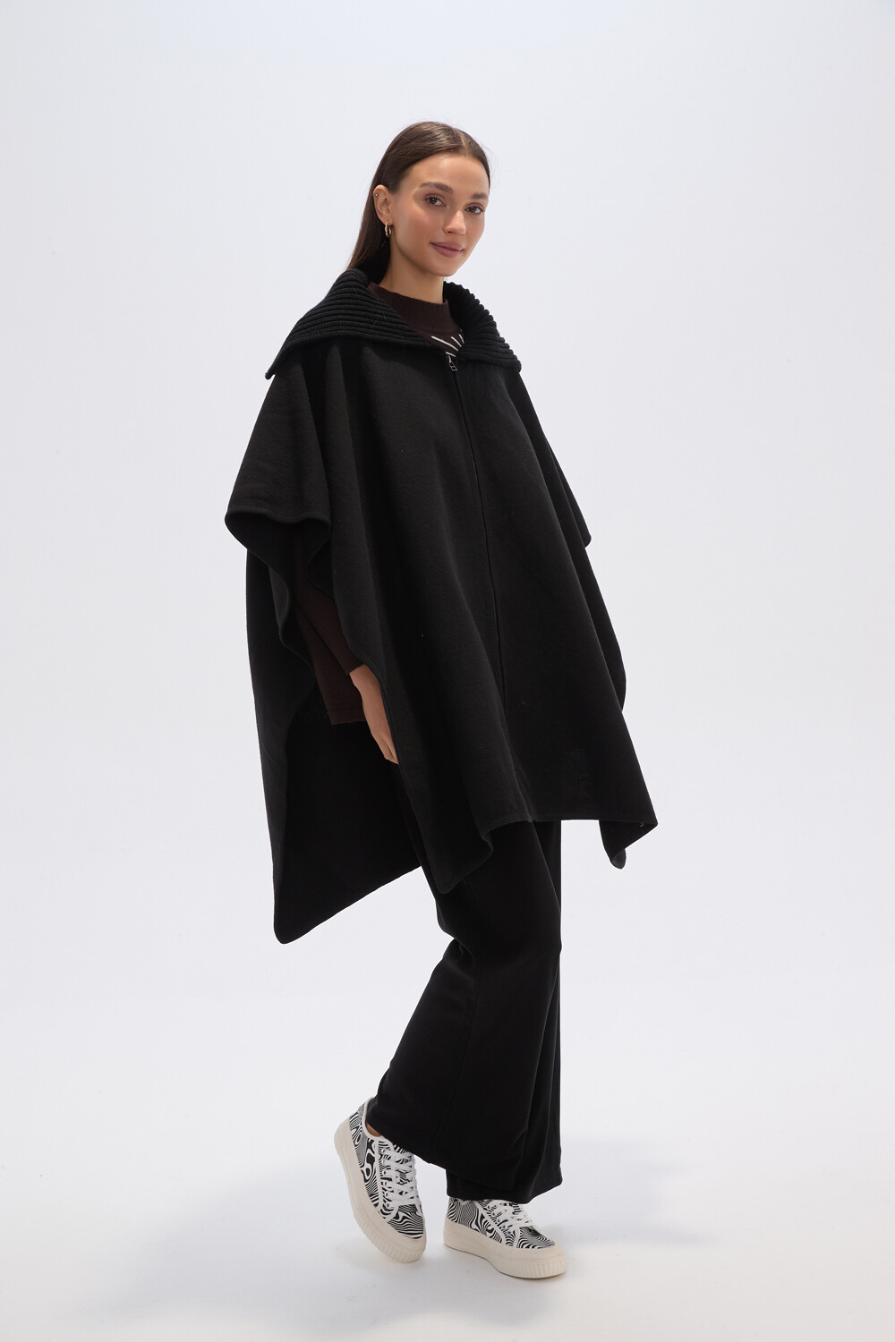 Poncho Checu Negro