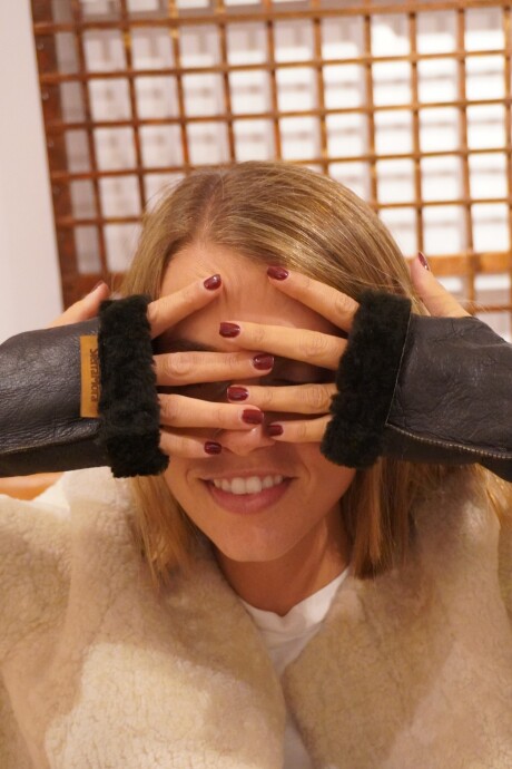 Warm Gloves Chocolate / Chocolate