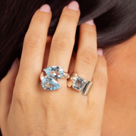 Anillo Clavel Topacio Celeste - Plata 925 Anillo Clavel Topacio Celeste - Plata 925