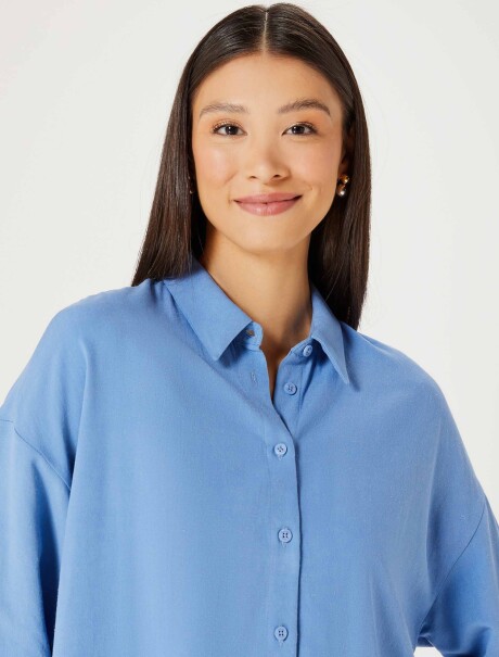 CAMISA FEMENINA CON LINO CELESTE