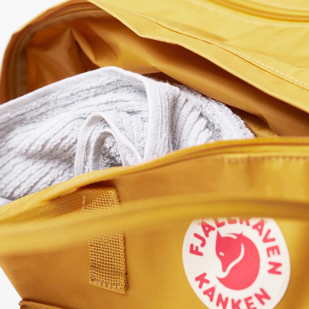 Maletín Fjallraven Kanken Weekender Unisex Black
