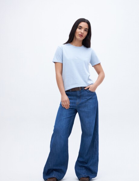 Remera Anette Celeste
