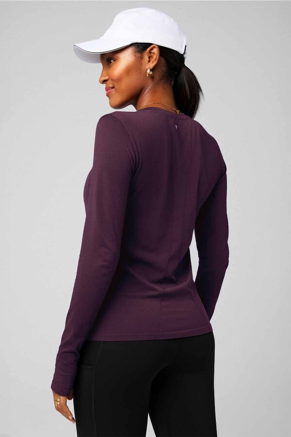 Polo Manga Larga Feather Tech+ Long-Sleeve Top Mujer Oxblood