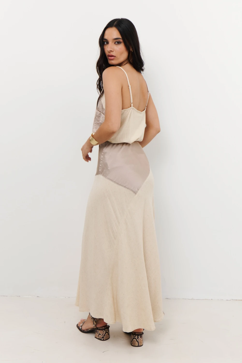 MUSCULOSA LINO SATEN