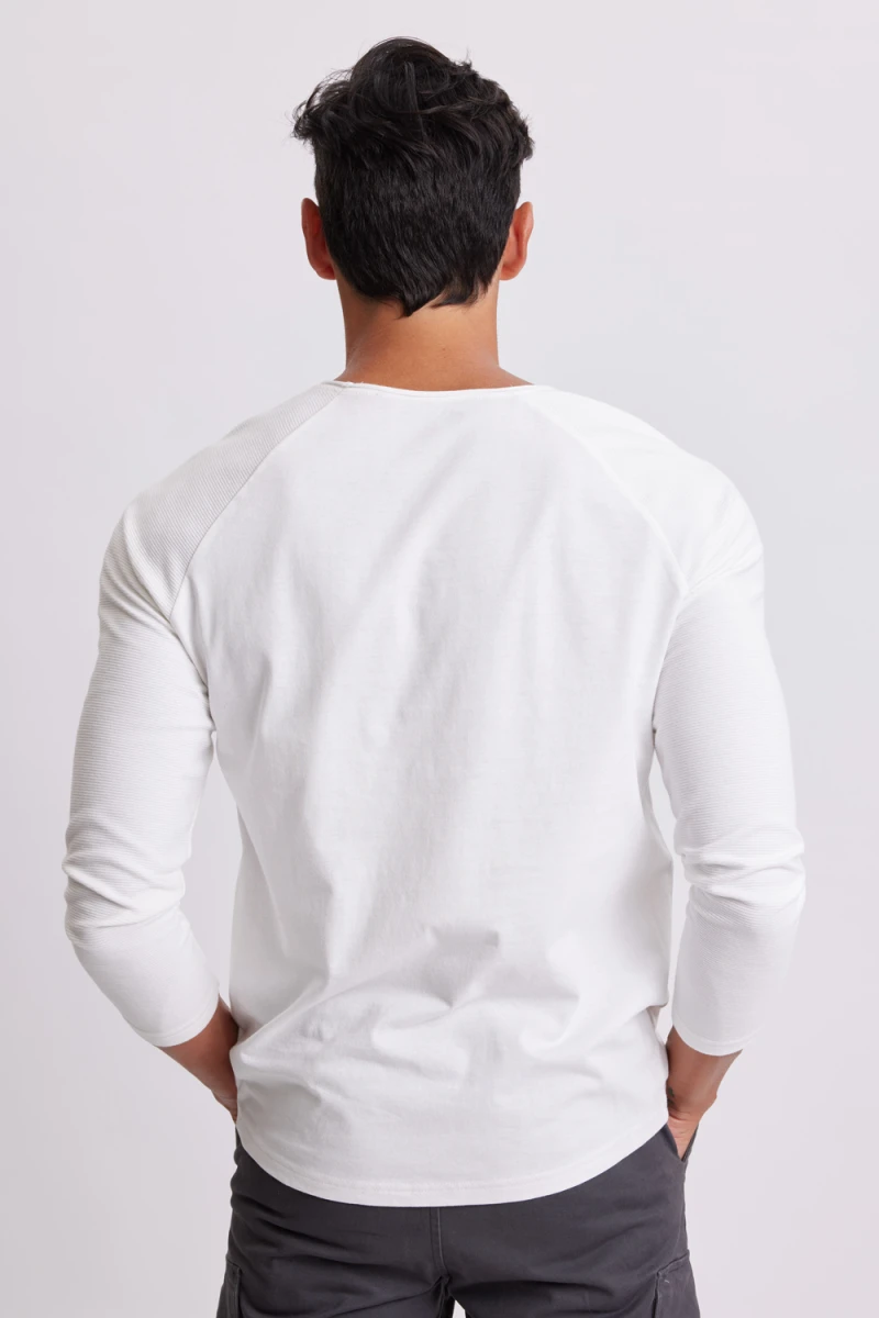 Remera manga larga cuello a la base Blanca