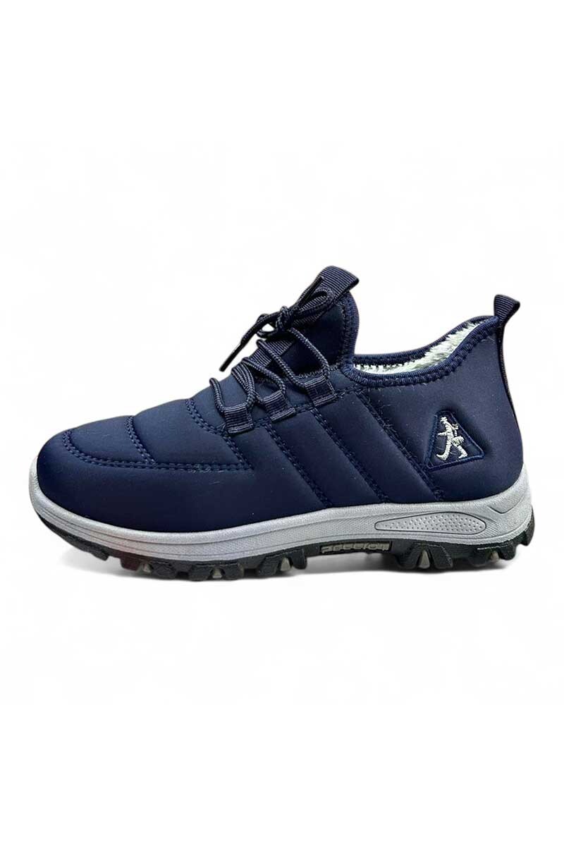 CALZADO DEPORTIVO FORRADO CON CORDONES 