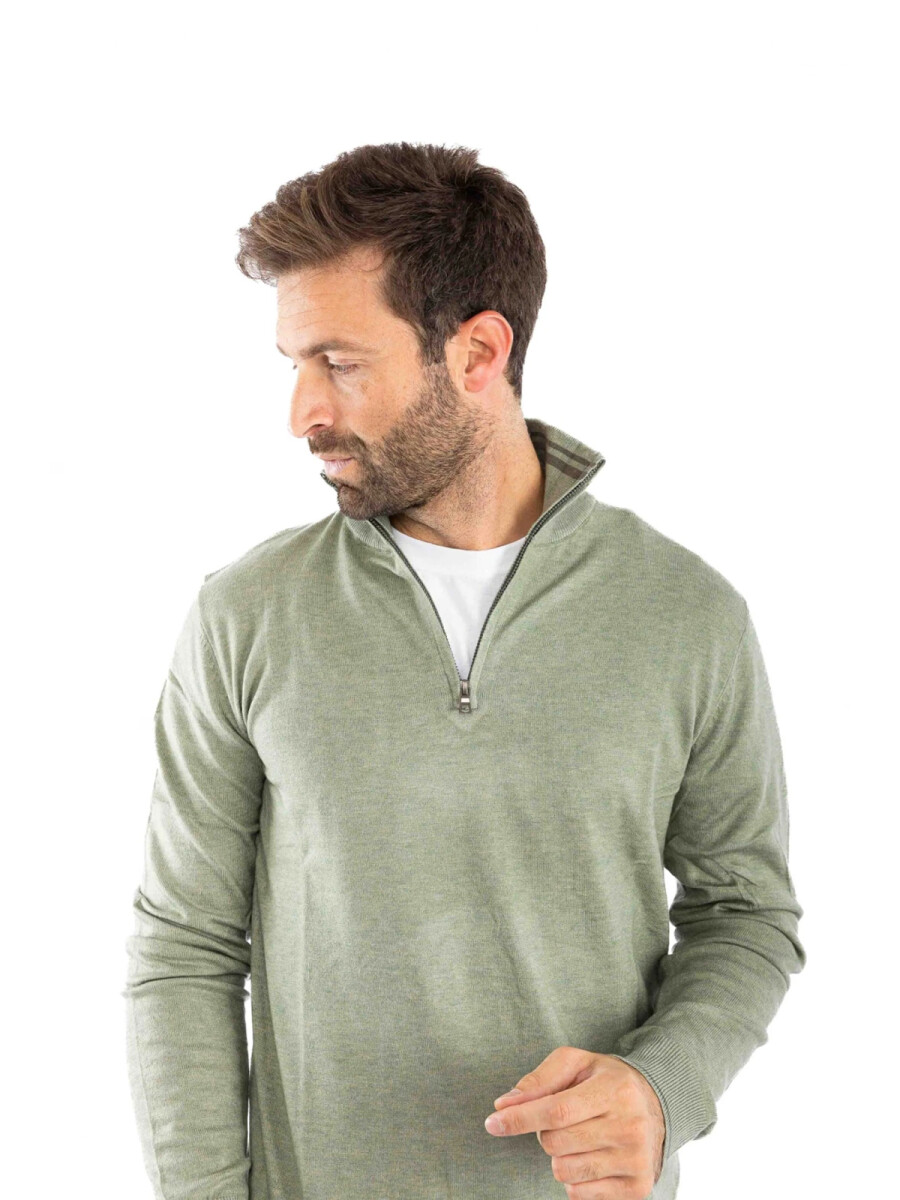 Sweater Medio Cierre - Verde Claro 
