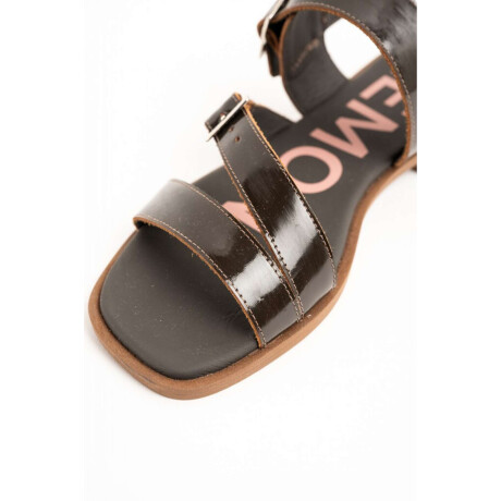 Sandalias De Doble Hebilla Chocolate