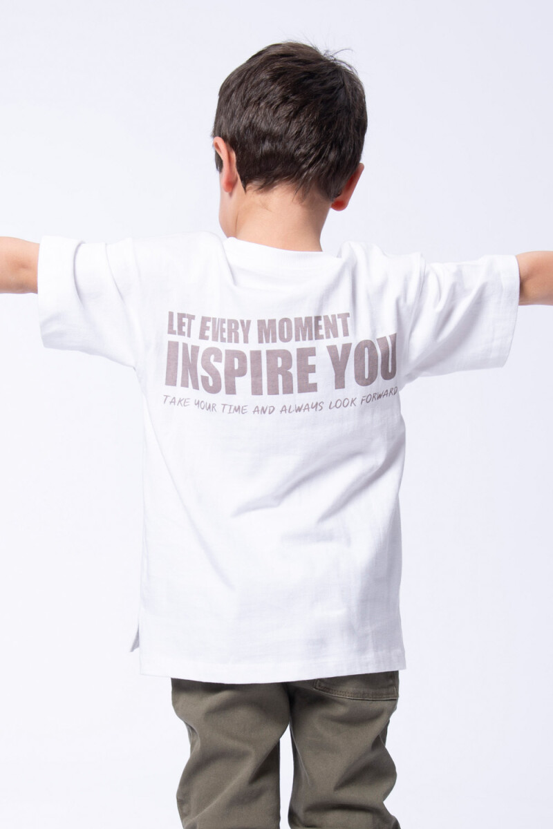 Remera Manga Corta Estampa Inspire you blanca