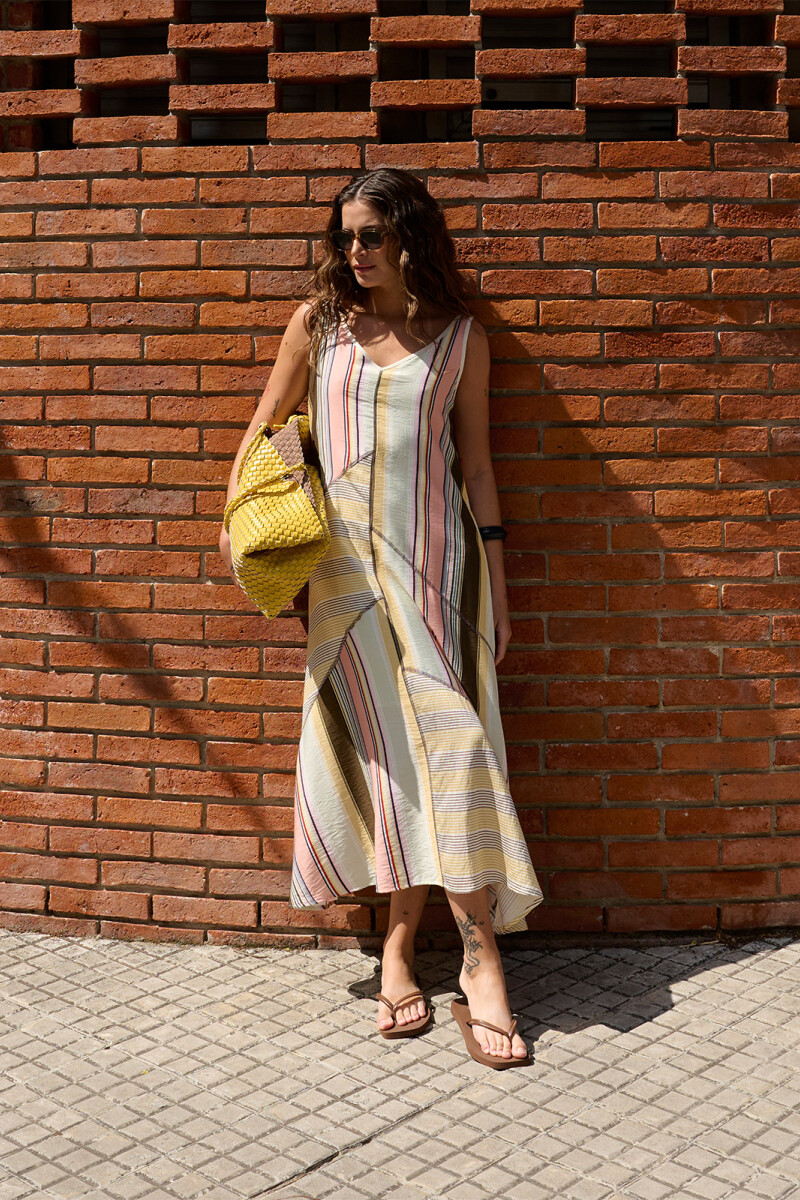 VESTIDO PATCH ROSA