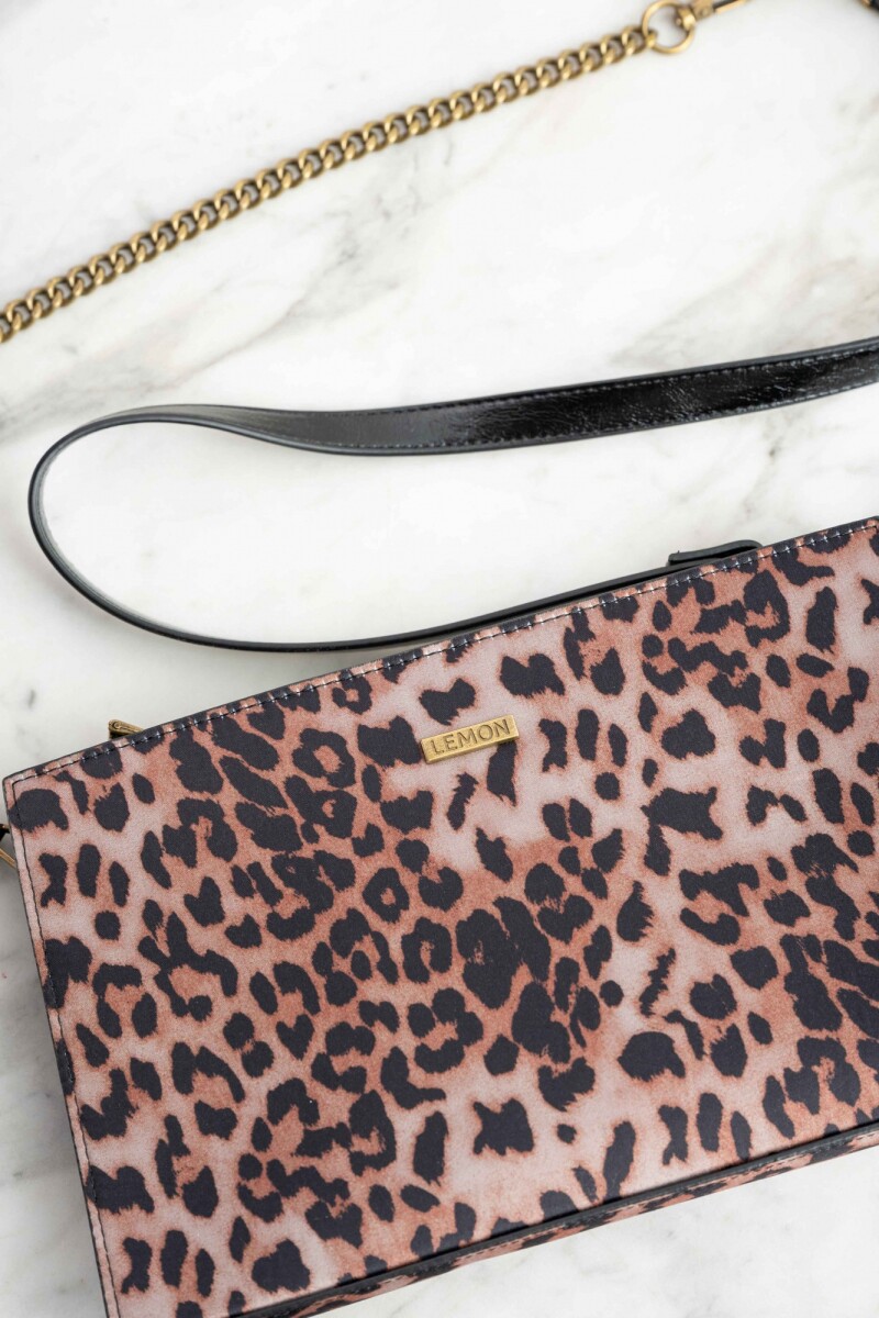 Cartera Animal Print Camel