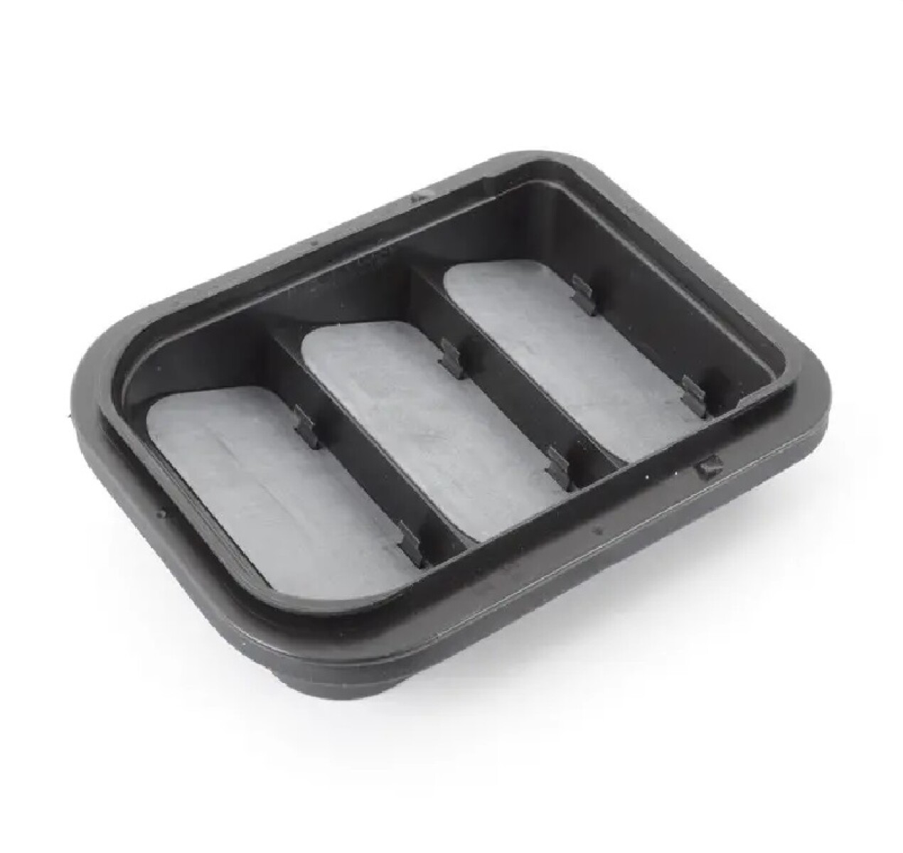 REJILLA DE PARAGOLPE TRASERA SAVEIRO G5 / G6 10/15 