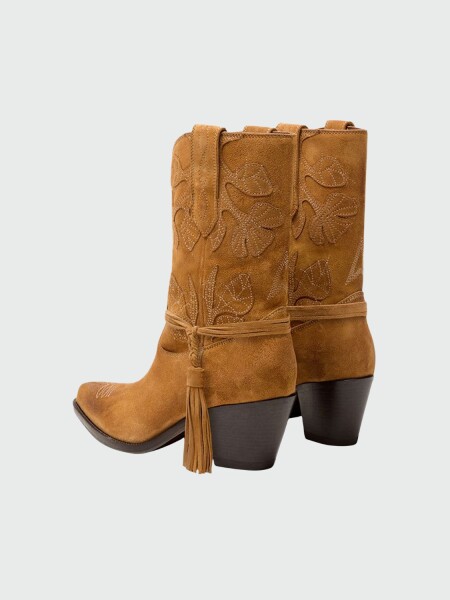 GOLDEN GOOSE - Botas Bajas Wish Star con Incrustración de Estrella Alta Automática