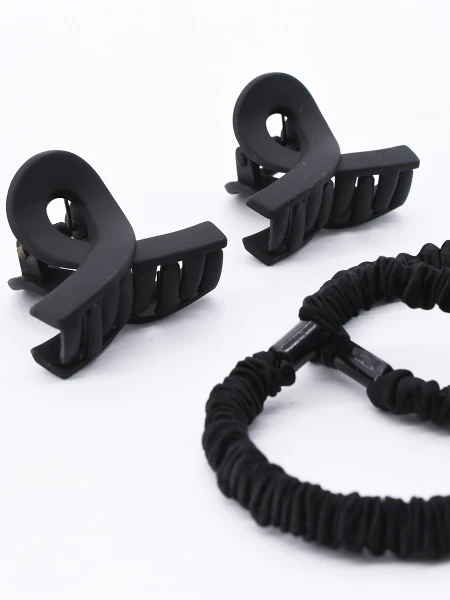 BROCHES Y COLEROS PACK X 4 NEGRO