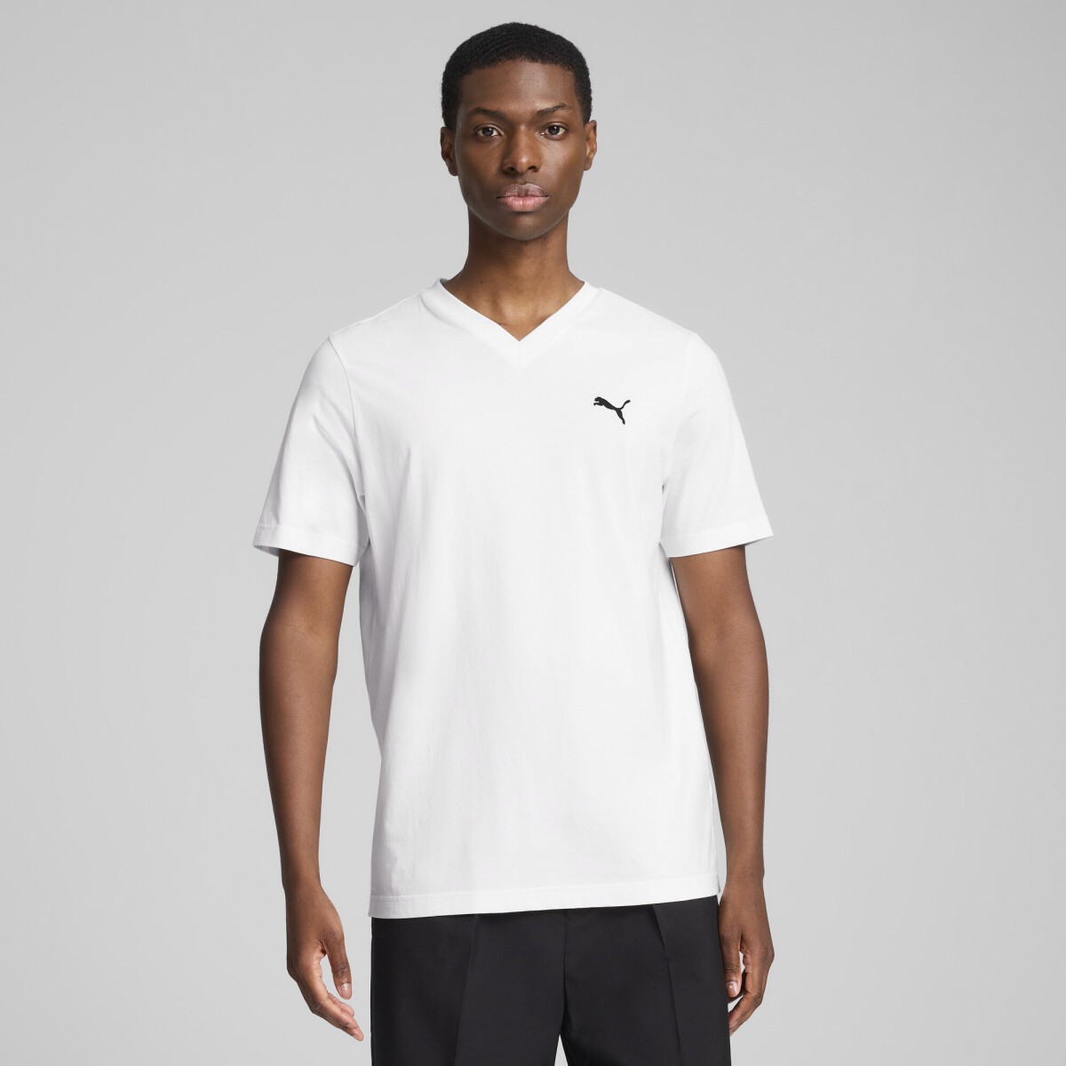 ESS V-Neck Tee 68254802 - Blanco 