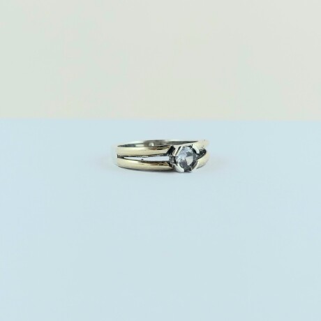 Anillo de plata 925 y double en oro 18 ktes con circonia, SOLITARIO Anillo de plata 925 y double en oro 18 ktes con circonia, SOLITARIO