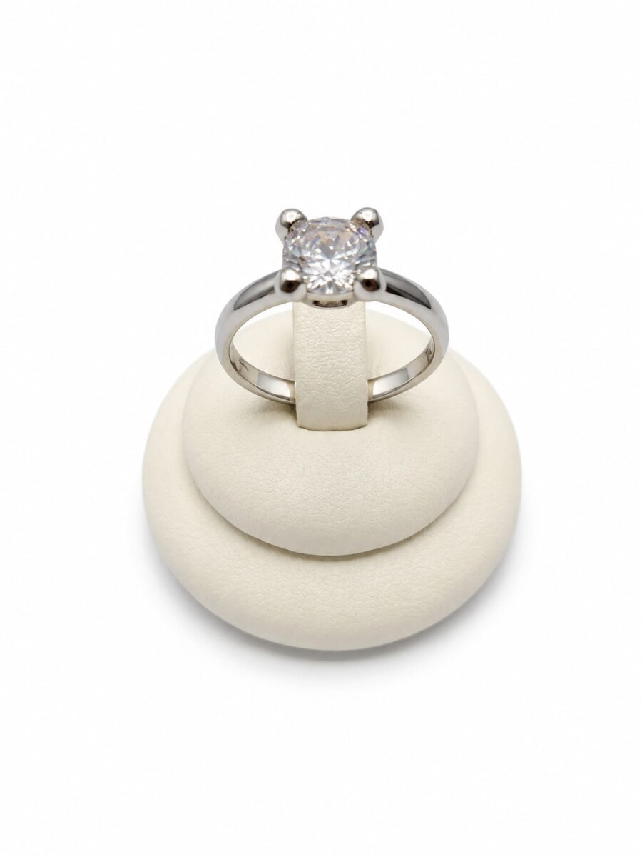 Anillo solitario 