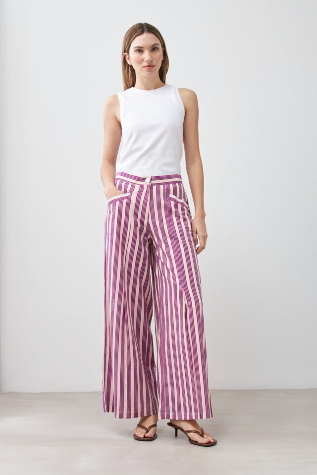 Pantalón rayado fucsia