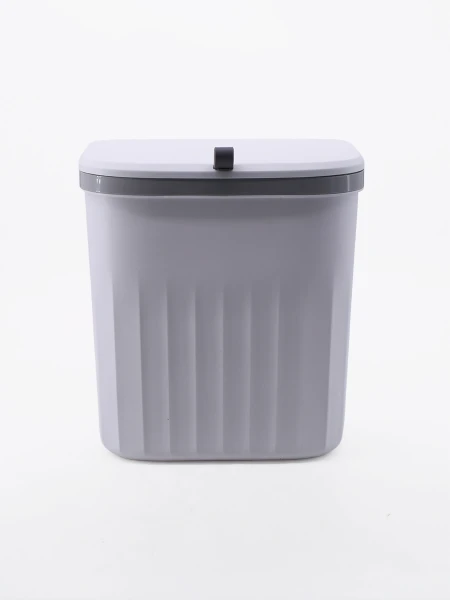 CUBO DE BASURA PARED BLANCO