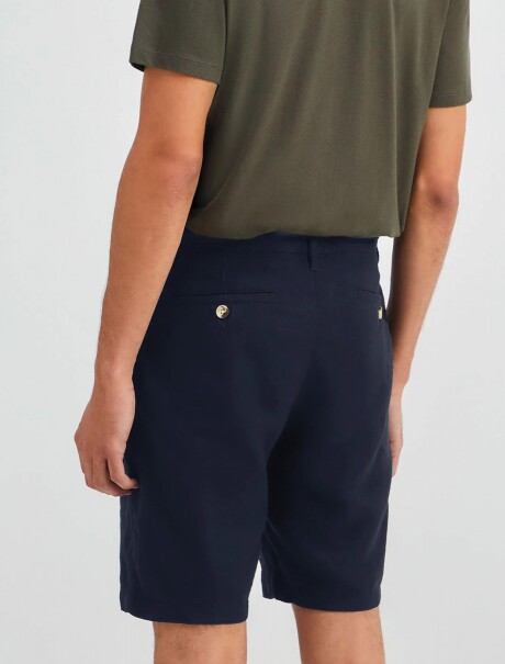 BERMUDA BÁSICA MODELO CHINO AZUL