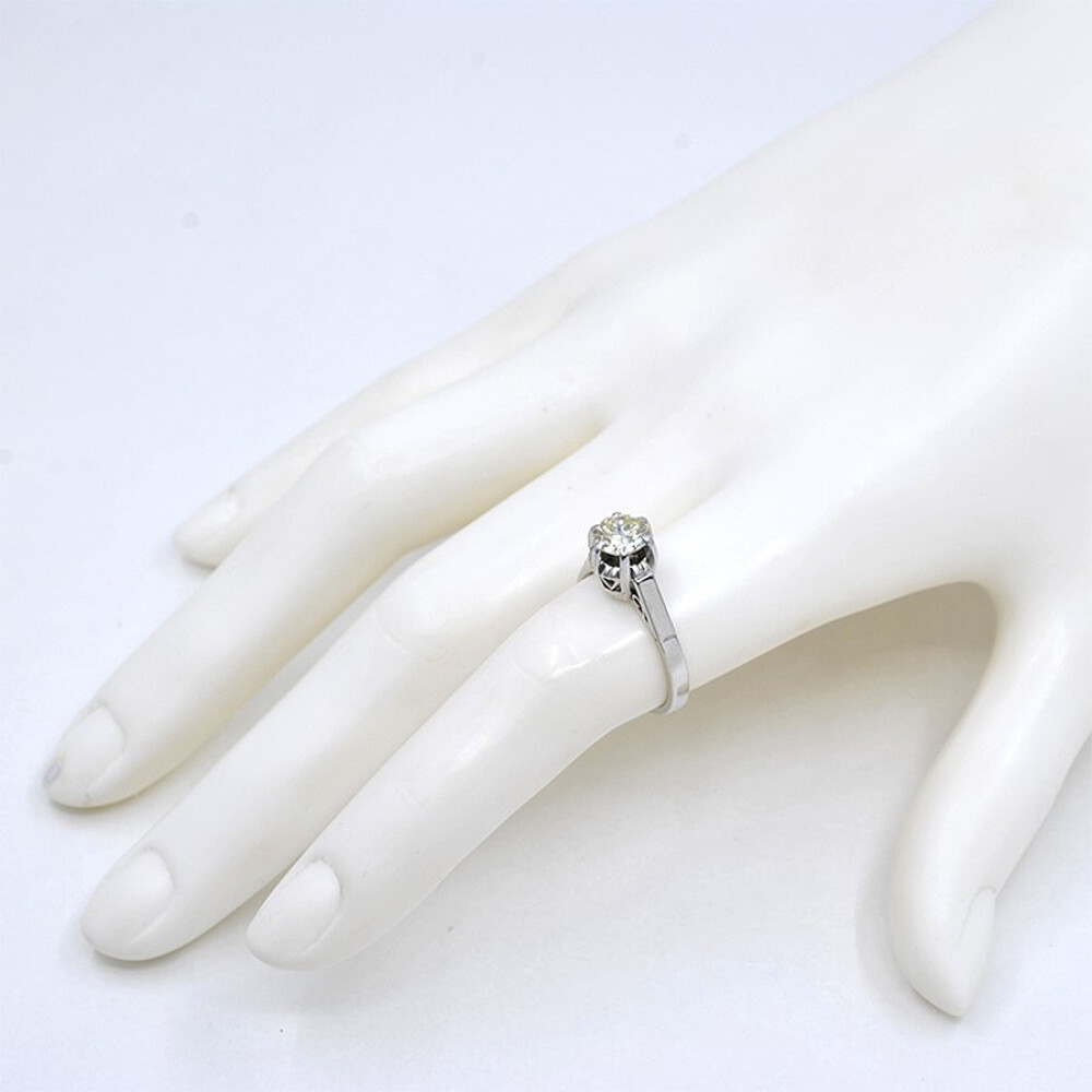 Anillo Antiguo En Oro 18K, Platino Y Brillante Anillo Antiguo En Oro 18K, Platino Y Brillante