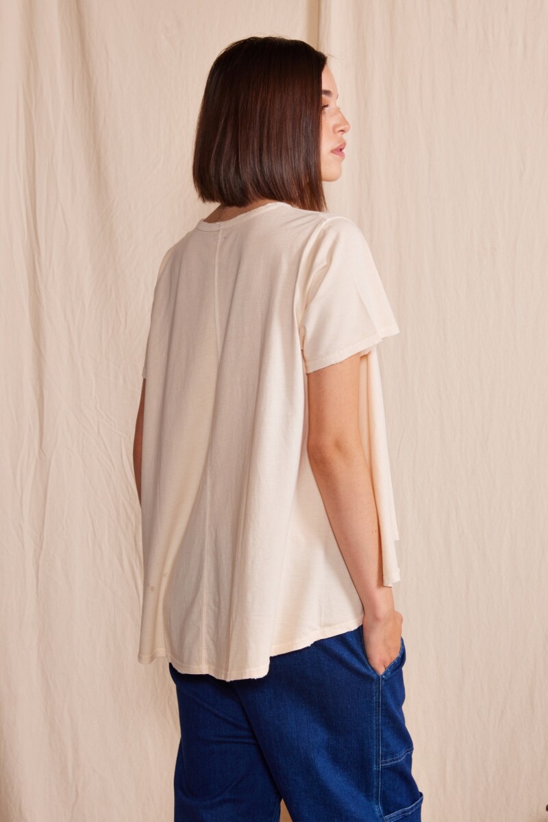 REMERA Crudo