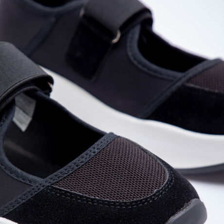 ZAPATILLA COLKER Negro
