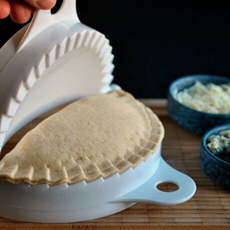 Molde de empanadas simple plastico Molde de empanadas simple plastico