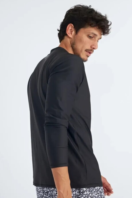 Remera Uv Negro