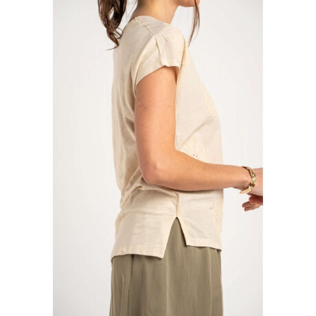 Remera Bordada Alodon Flame Beige