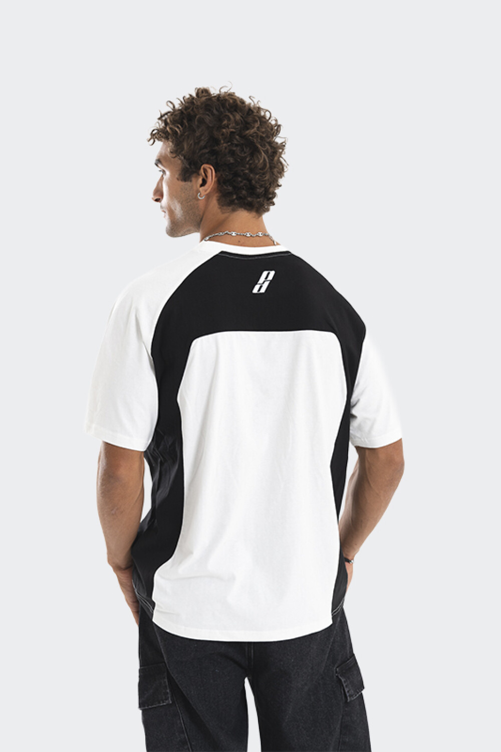 Remera Pulau Studios Blanco