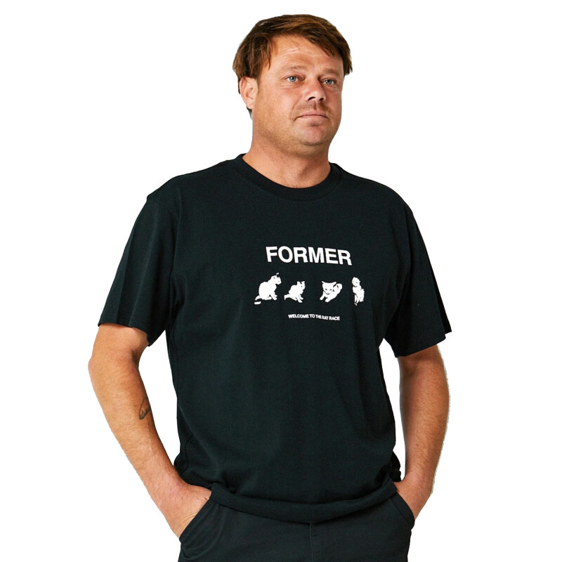 Remera Former Kitty Litter Negro Remera Former Kitty Litter Negro