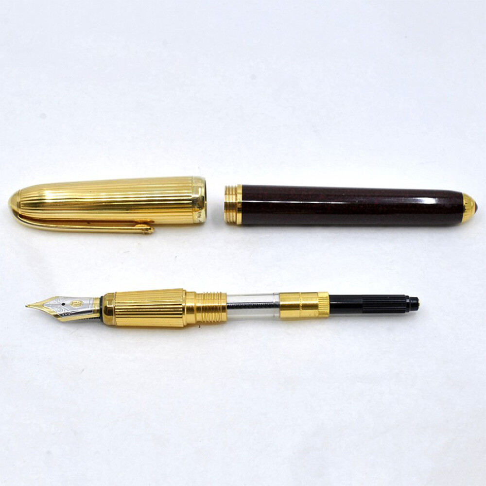 Cartier Louis Cartier Dandy. Pluma A Fuente. Cuerpo Rojo Y Negro Cartier Louis Cartier Dandy. Pluma A Fuente. Cuerpo Rojo Y Negro