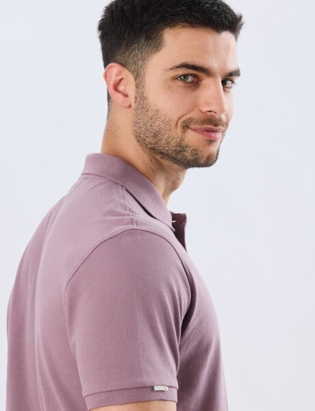 REMERA POLO LISA PIQUÉ Uva