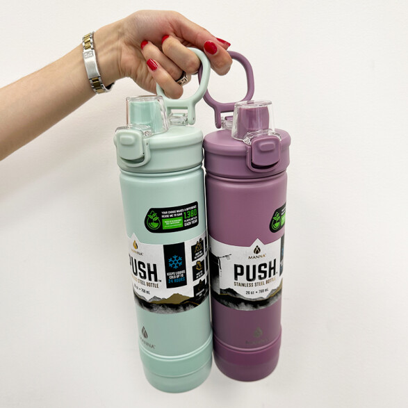 Botella con tapa push para bebidas frías 768ml TV0464