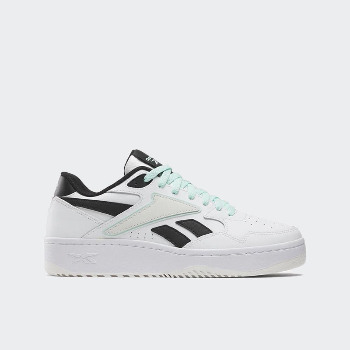 Championes Reebok Unisex ATR Chill - Blanco 