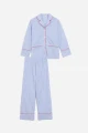 Pijama rayado con vivo en contraste celeste