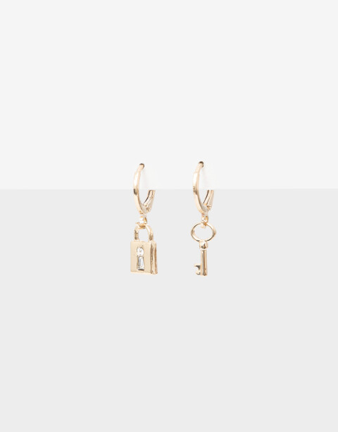 Aros Argollas Con Dijes Aros Argolla Con Dije Candado Y Llave - Dorado