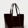 Bolso The Icon en cuero charol arrugado Red Tabaco