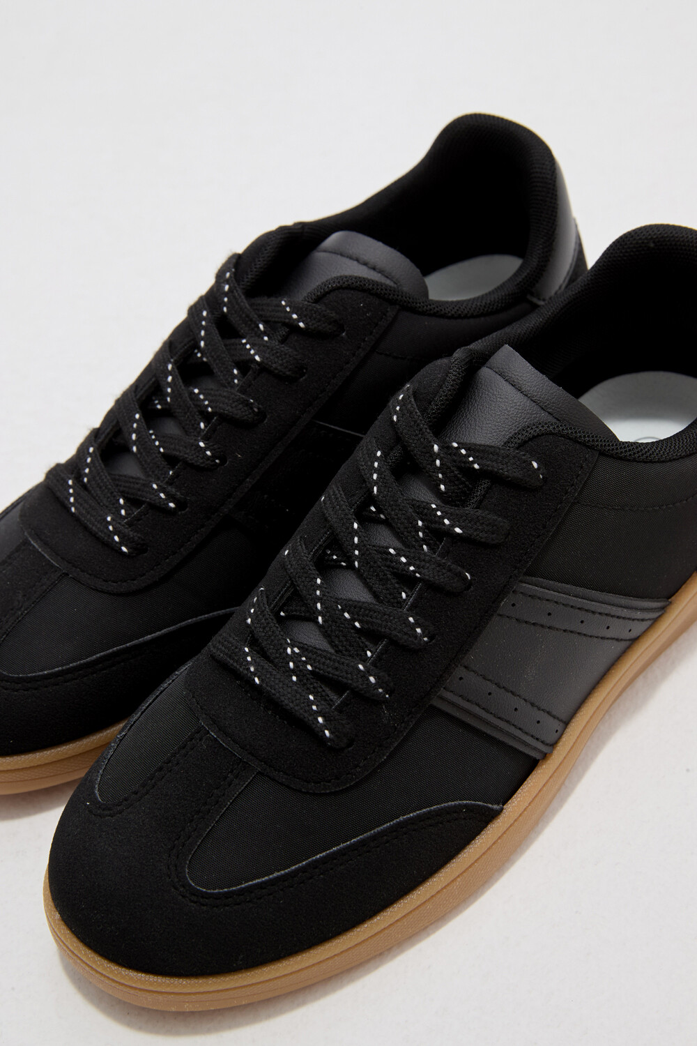 Zapatilla Breez Negro