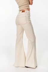 Jean New Paz Crudo