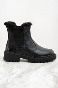 Bota Cuero Con Corderito Negro