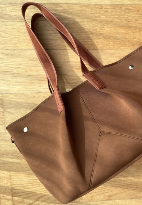 Bolso Milo New Classic SS26 Latte