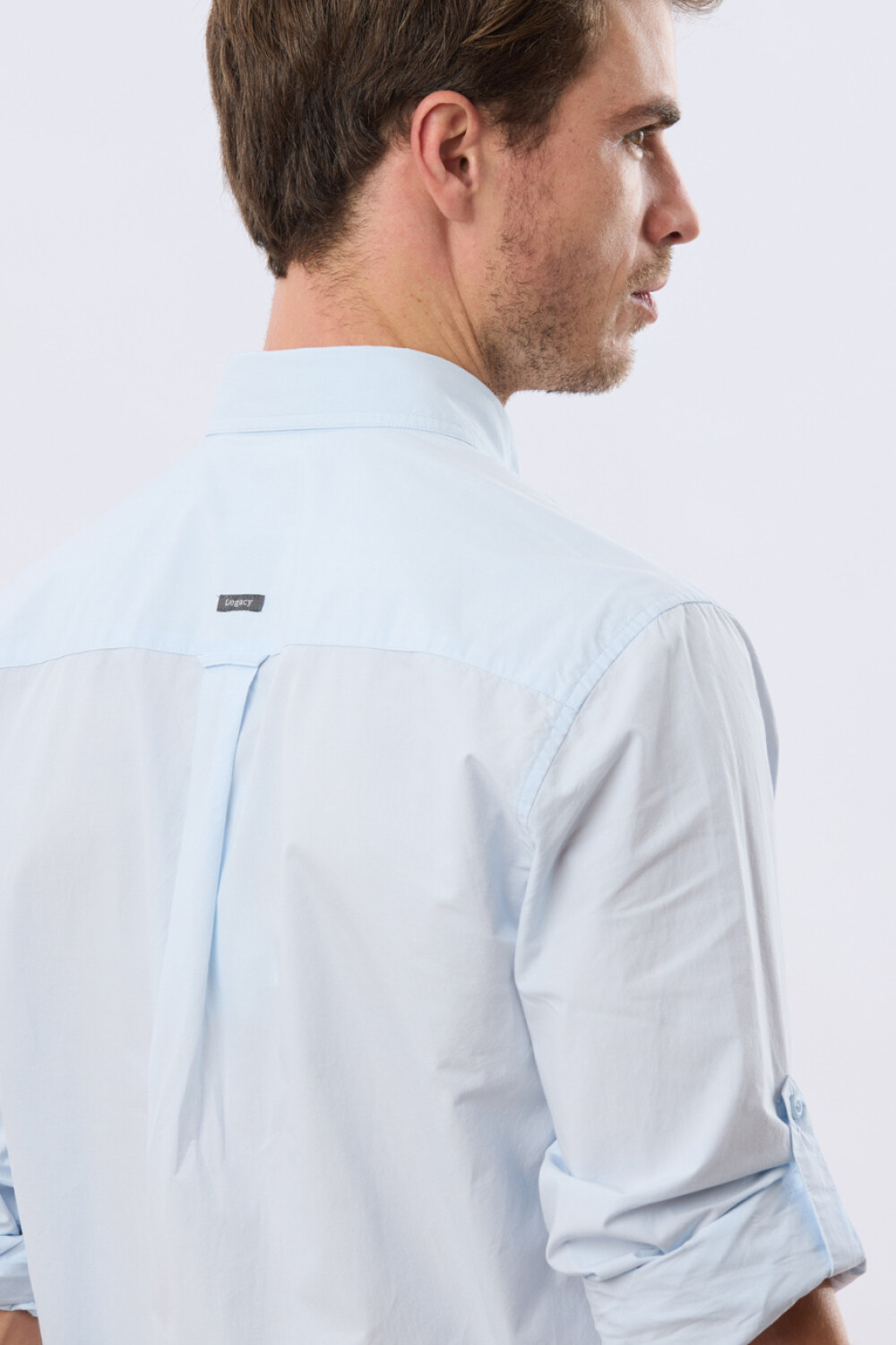 CAMISA LISA DE ALGODÓN Celeste