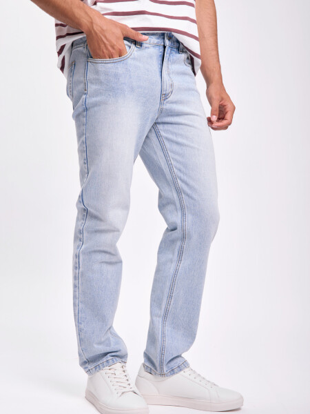 Pantalón jean clásico Azul Claro