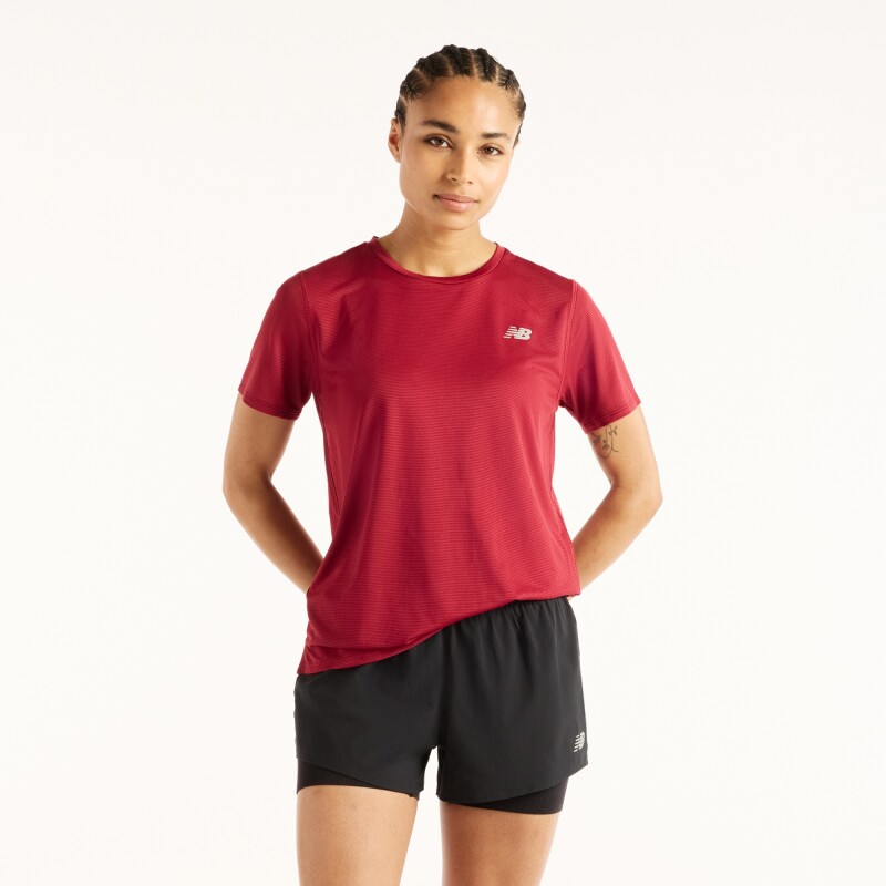 Remera Running New Balance de Dama Essentials WT41222PDR RED