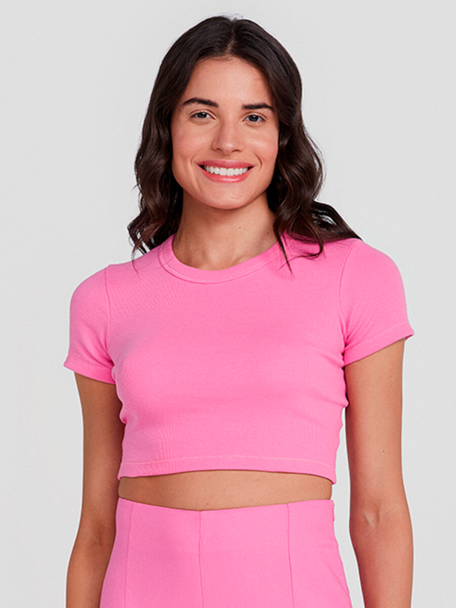 BLUSA CROPPED FEMENINA EN TELA ACANALADA - ROSA 